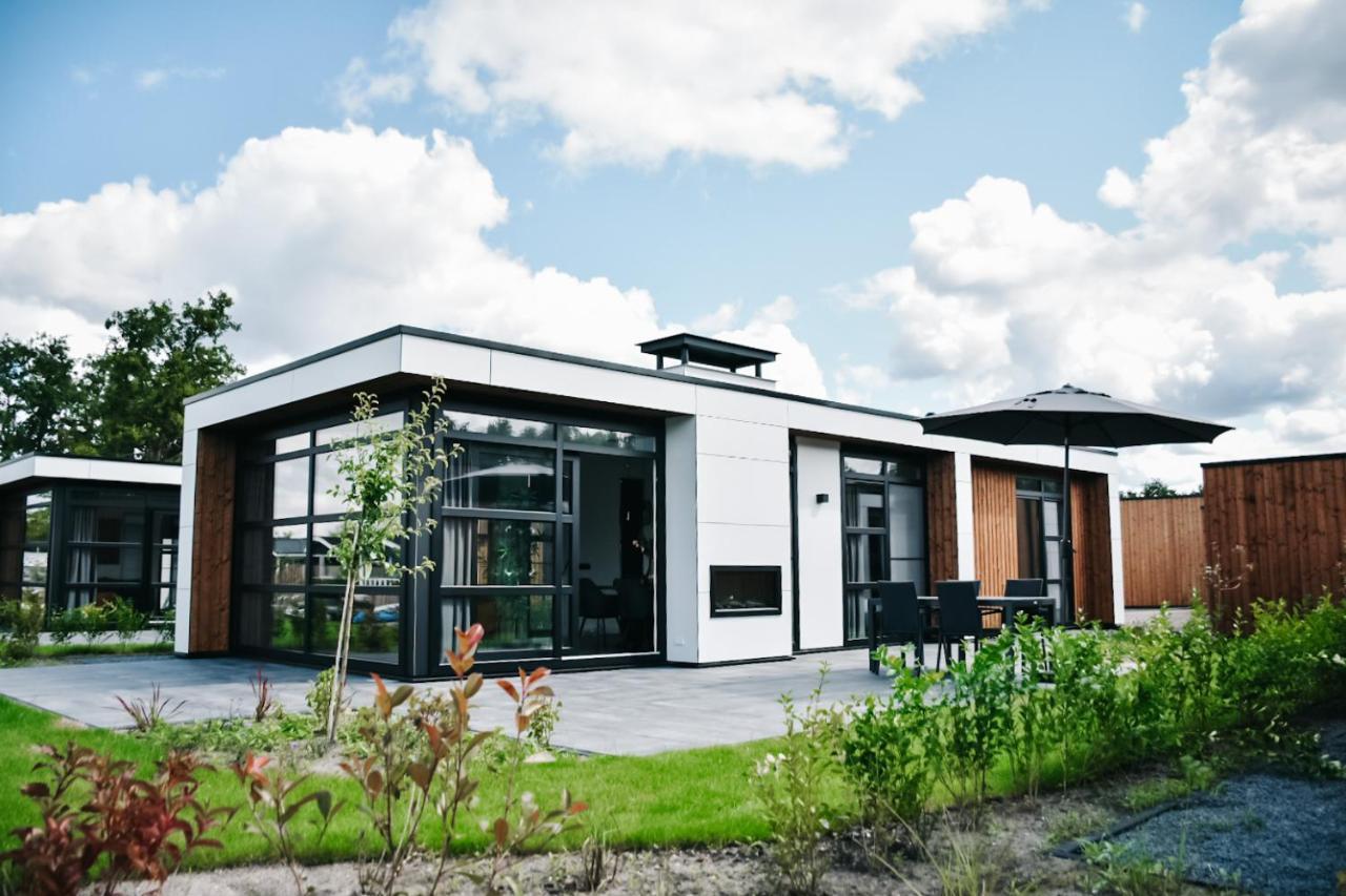 Marinapark Residentie Nieuw Loosdrecht Villa Luaran gambar