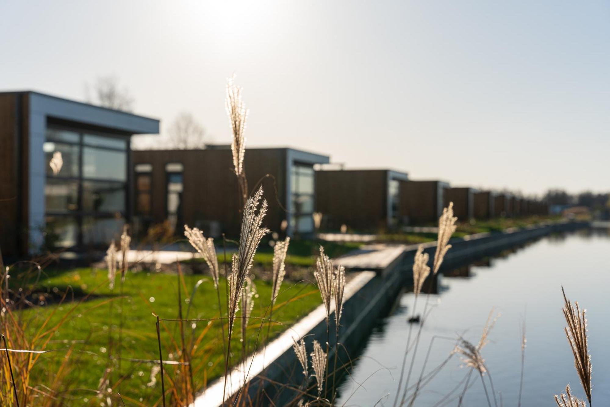 Marinapark Residentie Nieuw Loosdrecht Villa Luaran gambar