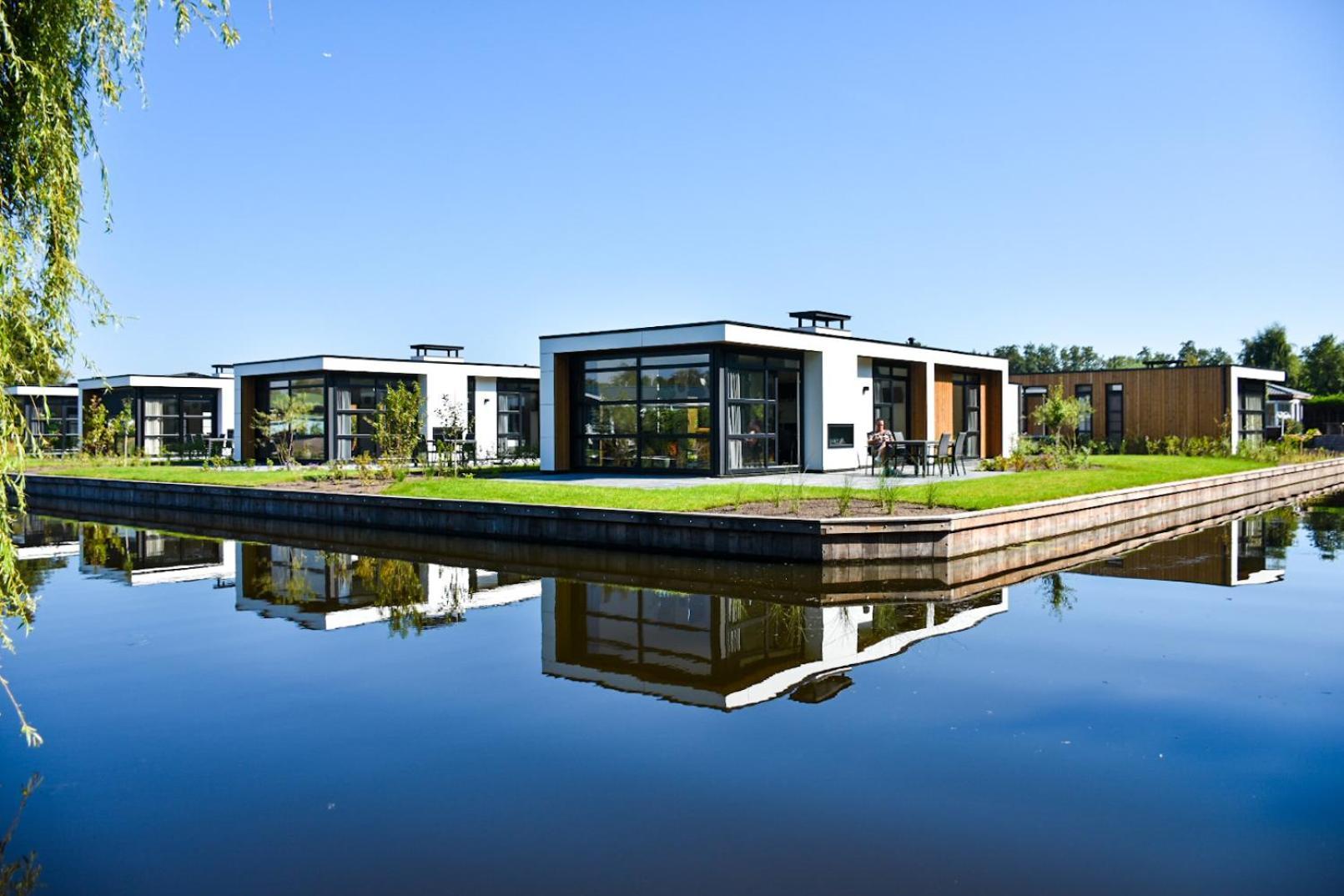 Marinapark Residentie Nieuw Loosdrecht Villa Luaran gambar