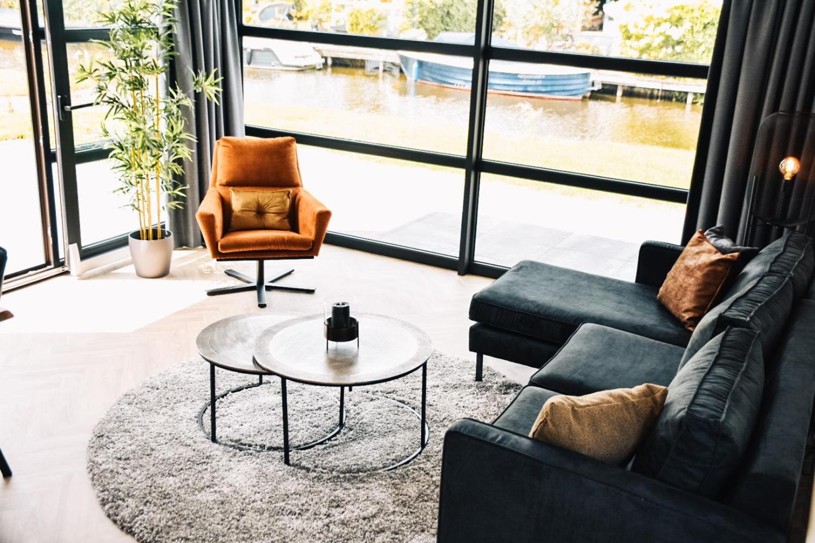 Marinapark Residentie Nieuw Loosdrecht Villa Luaran gambar