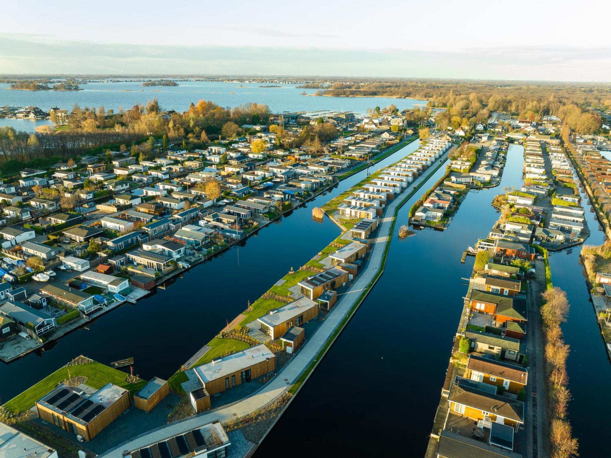 Marinapark Residentie Nieuw Loosdrecht Villa Luaran gambar