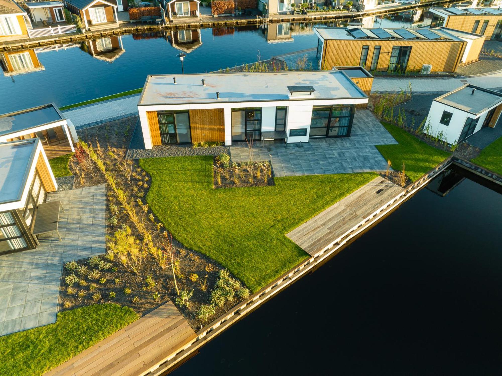 Marinapark Residentie Nieuw Loosdrecht Villa Luaran gambar