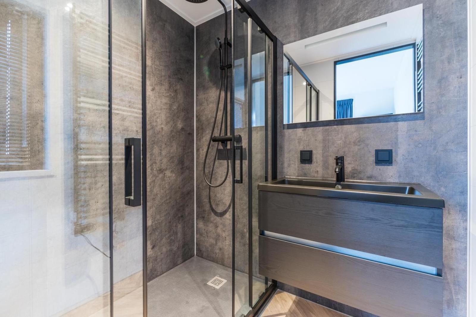 Marinapark Residentie Nieuw Loosdrecht Villa Luaran gambar
