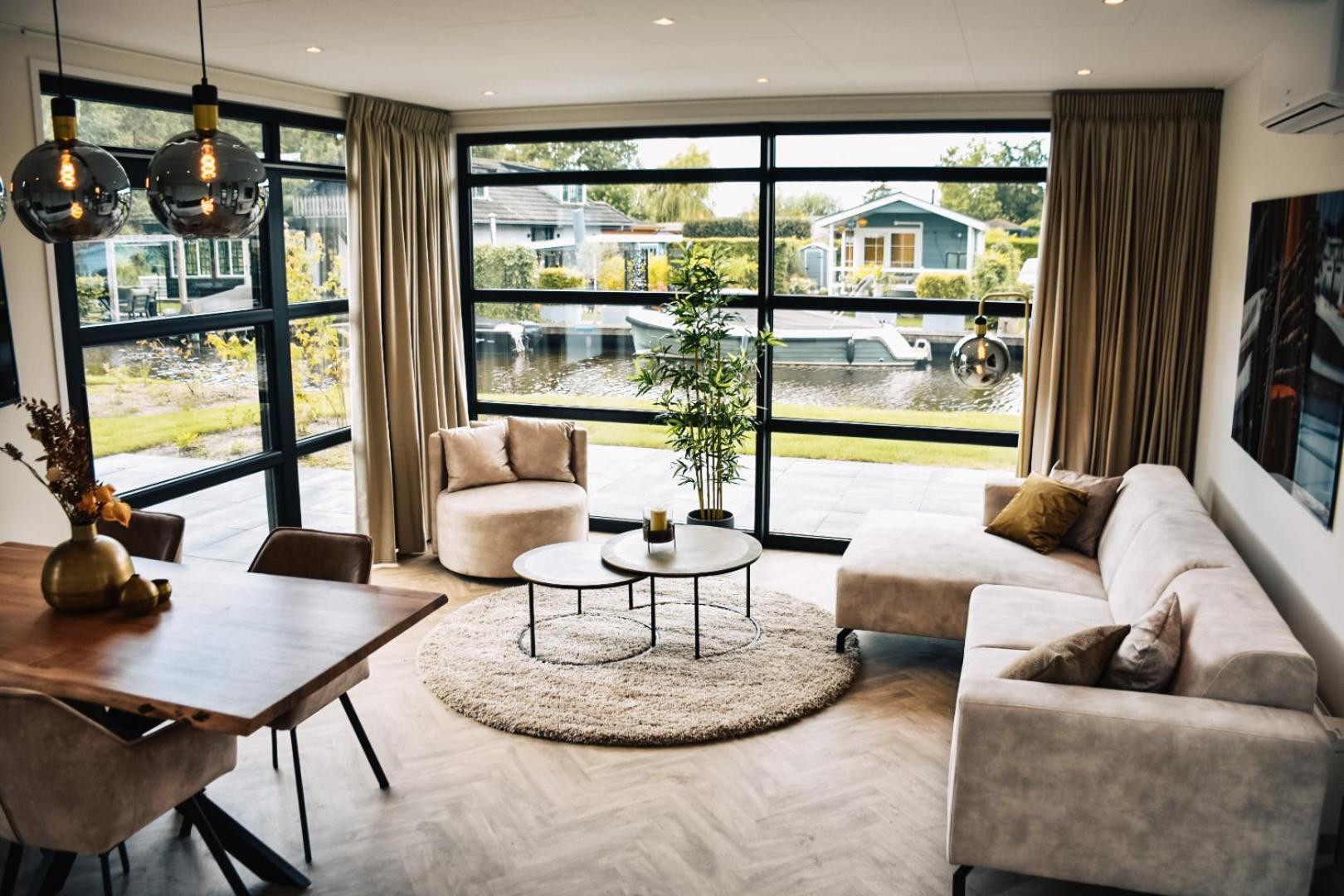 Marinapark Residentie Nieuw Loosdrecht Villa Luaran gambar